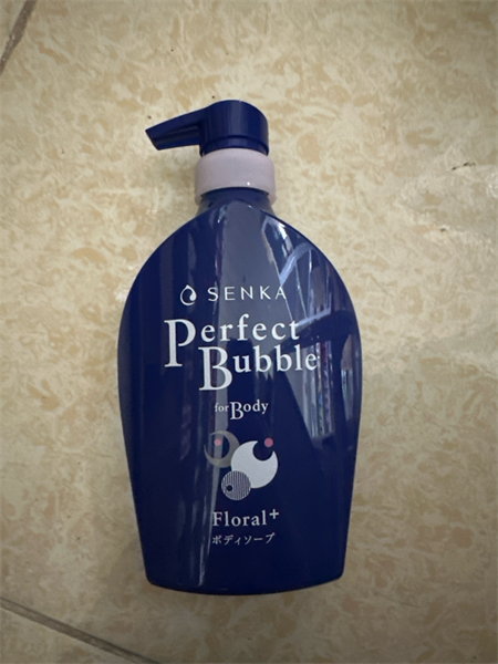Sữa Tắm Senka Perfect Whip Xanh