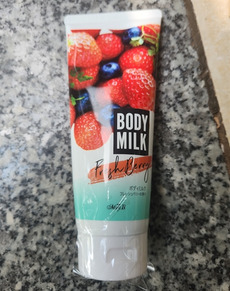 Kem body MayB Hương dâu