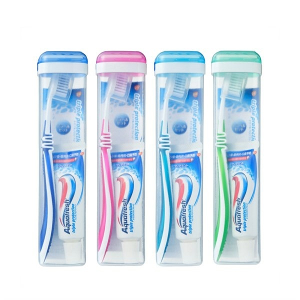 Set Bàn Chải Và Kem Đánh Răng Du Lịch Aquafresh