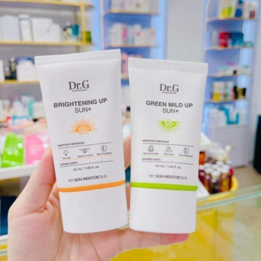 Kem Chống Nắng Kiềm Dầu Dr.G Mild Up Sun+ SPF 50+ Giảm Mụn Dành Cho Da Nhạy Cảm / PA++++ 50ml. .